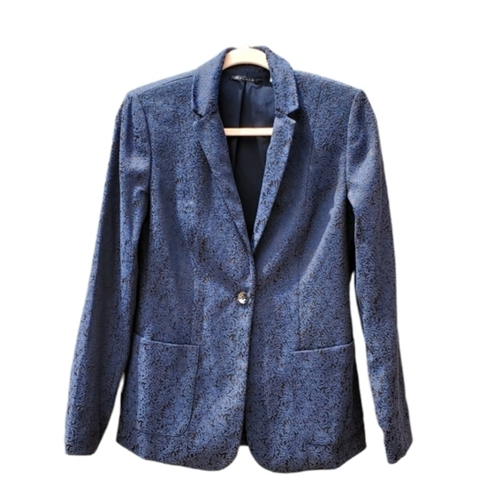 Elegant Blue Women's Blazer